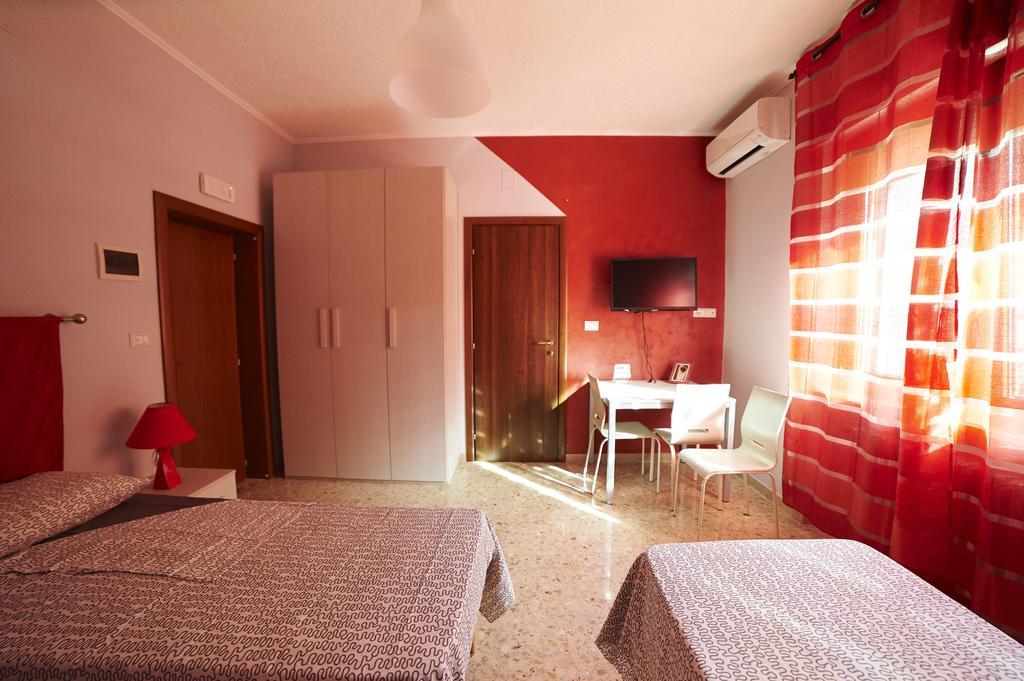 Villa Elena Montesilvano Marina エクステリア 写真